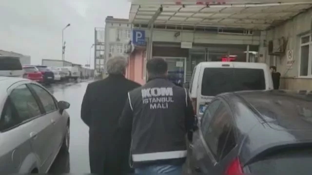 CHP’li Beşiktaş Belediyesi’ne operasyon! Eski başkan Murat Hazinedar aranıyor